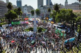 Cientos despiden a Hebe de Bonafini, histórica líder de las Madres de Plaza de Mayo