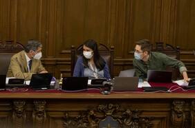 “¿Qué vamos a hacer con este circo, presidenta?”: micrófono abierto juega una mala pasada a secretario de la Convención