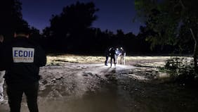 Balean a hombre en cancha de fútbol en Buin: desconocidos lo obligaron a correr antes de atacarlo