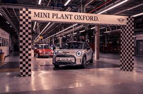 Mini celebra 20 años desde que comenzó su nueva era