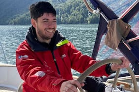 La primera tripulación universitaria a bordo del Centinela I recorre las islas remotas de Chiloé