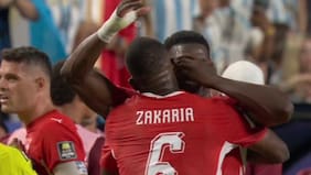De una amarilla a Paredes a la roja a Embolo: revisa la polémica expulsión que sufre Suiza ante Argentina