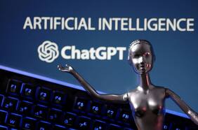 La Unión Europea da el primer paso para regular la inteligencia artificial ante rápido avance de plataformas como ChatGPT