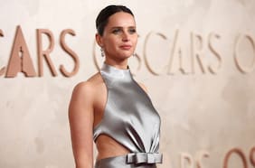 Felicity Jones y El Brutalista: “Si bien está ambientada en el pasado, se siente increíblemente contemporánea”