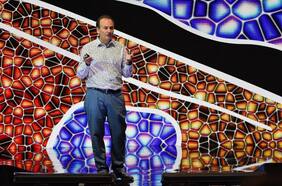 Por primera vez un científico chileno es nombrado miembro de la principal organización europea de biología, la que reúne a 80 Premios Nobel