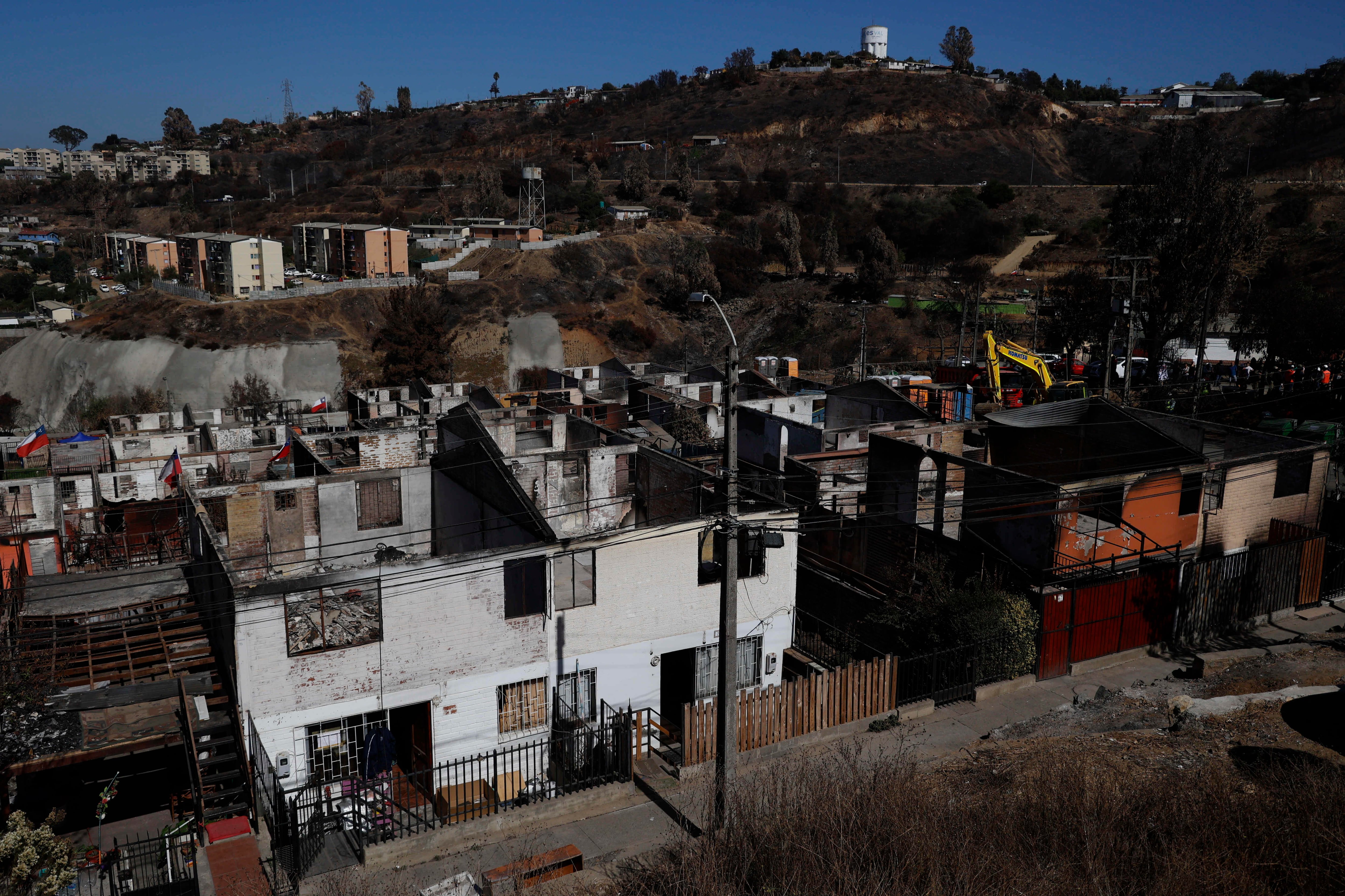 Minvu solicita al CDE interponer querella contra dos entidades patrocinantes por irregularidades en reconstrucción en El Olivar