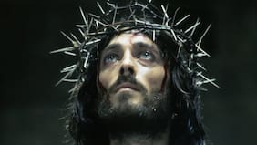 Las mil historias de Robert Powell y Jesús de Nazaret: cuando una imagen suya adornó un altar en Venezuela