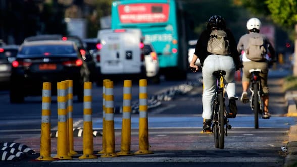 Así se mueven los santiaguinos en bicicleta: cuánto duran sus viajes y cuáles son sus horarios favoritos
