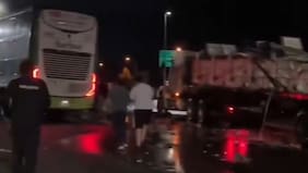 Dos muertos y más de veinte heridos deja el choque de bus con un camión en La Araucanía