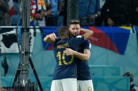 El campeón no está para sorpresas: Francia remonta frente a Australia y termina con una goleada en su estreno en Qatar