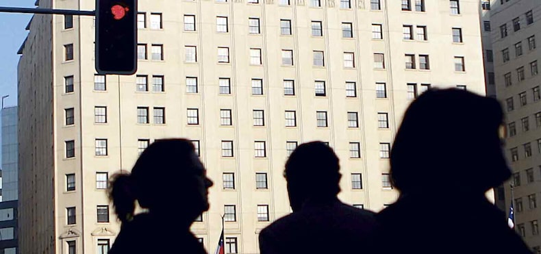 Deuda pública (Teatinos 120)