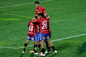 Unión Española gana con cuatro goles en su primer partido tras la salida de Ronald Fuentes