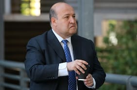 Guerra responde interrogatorio de la Fiscalía y vuelve a cuestionar licitud del acceso a sus conversaciones con Hermosilla