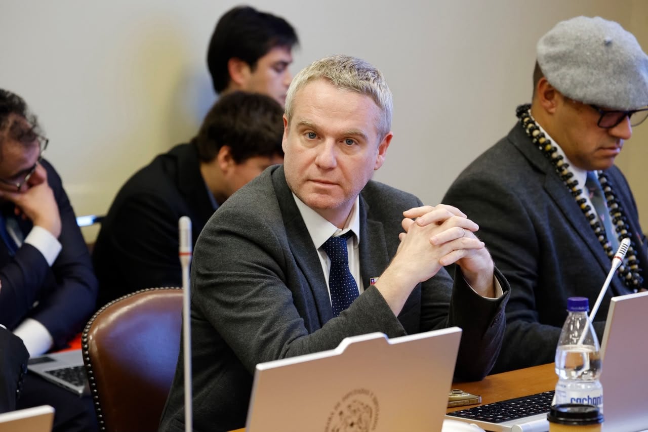 Tomás, el diputado de apellido Kast que llegó a “derechizar” Evópoli en el Congreso
