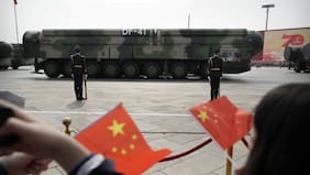 China realiza un ensayo con un misil estratégico desde un submarino en aguas del Pacífico