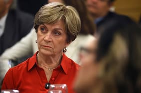 Sin rastro: las dificultades de Matthei en su afán por encontrar a los responsables de la campaña sucia