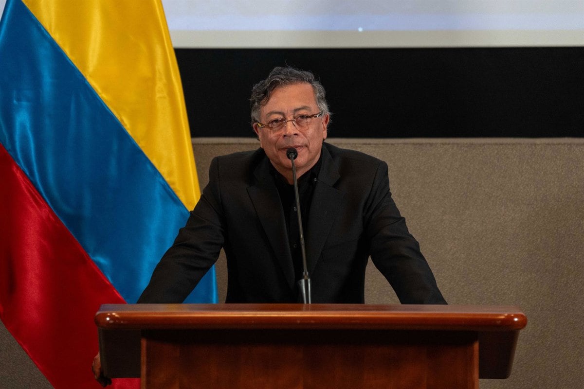 Petro afirma que Trump "traiciona" su acuerdo de no intervenir en Colombia con su apoyo a De la Espriella