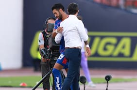 Carlos Caszely le da una nueva estocada a Juan Martín Lucero tras la lesión del argentino