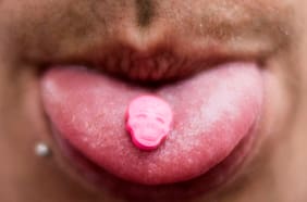 ¿Qué es la ketamina? La droga “de moda” vinculada a la muerte del actor Matthew Perry