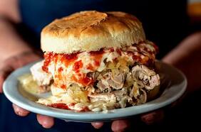 “Comen mayonesa como si no hubiera un mañana”: mexicano enumeró 5 cosas que le sorprenden de Chile