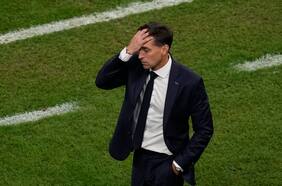 Plantel de Uruguay se rebela contra Diego Alonso: “No salimos a ganar”