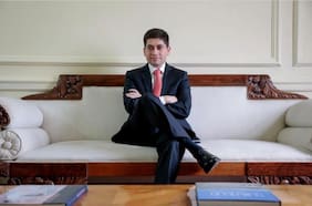 Hermann González dice que no hay espacio para cuestionar su rol en el CFA y acusa un daño a la institución