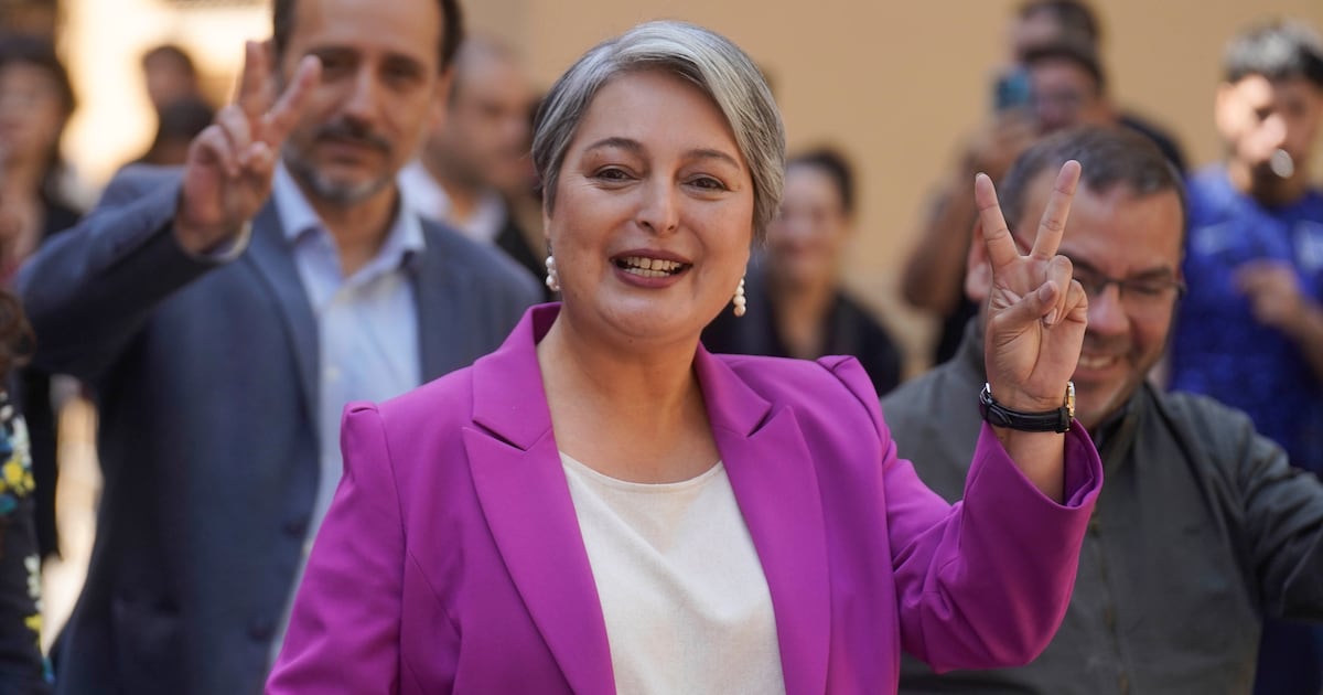 Jara enfrenta la fractura interna del PC mientras se acerca la segunda vuelta: una candidata en fuga y un partido en crisis