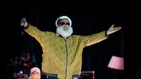 Un karaoke masivo: Macha y el Bloque Depresivo hacen historia con su emotivo show en el Estadio Nacional