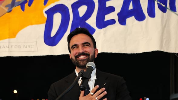 Zohran Mamdani, el electo alcalde musulmán de Nueva York al que Trump llama el “pequeño comunista”