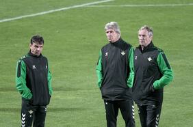 Refuerzo de lujo: el hombre que llevó a Arturo Vidal a Barcelona se suma al Betis de Pellegrini