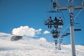 Entre la nieve y las compras: el boom 2.0 de turistas brasileños en Chile