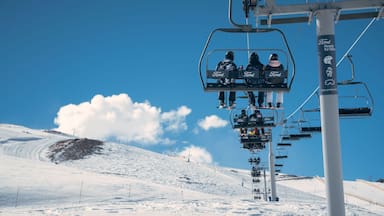 Entre la nieve y las compras: el boom 2.0 de turistas brasileños en Chile