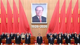 Xi Jinping en acto por centenario de Jiang Zemin: Elogia la represión de Tiananmén y llama a una China con “espíritu de lucha indomable”