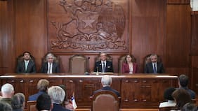 La suerte de Evópoli y la FRVS ya está echada: Tricel deliberó sobre la eventual disolución de partidos políticos