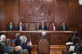 La suerte de Evópoli y la FRVS ya está echada: Tricel deliberó sobre la eventual disolución de partidos políticos