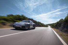 El nuevo Porsche 911 Turbo S llega más potente, más rápido e híbrido