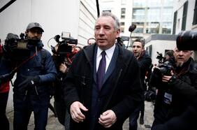 Macron nombra al centrista François Bayrou nuevo primer ministro de Francia