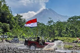 Nuevo balance de víctimas tras terremoto de magnitud 7,7 en Indonesia: fallecidos aumentan a 38