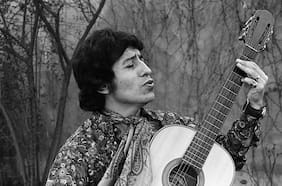 Manifiesto: la historia de la conmovedora y premonitoria canción de Víctor Jara escogida por un listado de Rolling Stone
