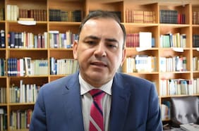 Corte Suprema salva a ministro Antonio Ulloa de la remoción y se anuncia juicio político en su contra