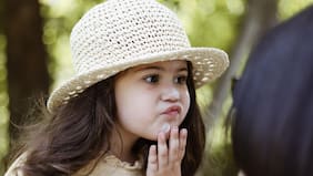 Por qué los niños no necesitan una rutina de skincare: los peligros de copiar modas de las redes sociales