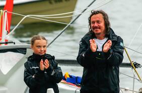 El papá de Greta Thunberg no irá con ella a la Cumbre del Clima y está emocionado