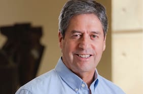 Raúl Alcaíno declara contra ex gerente de su empresa de factoring: “Traicionó la confianza de los amigos y del directorio”