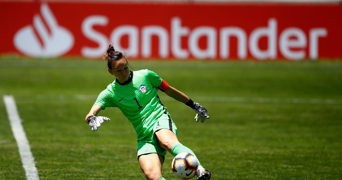 “De a poco fuimos convenciéndola”: Luis Mena revela cómo se generó el regreso de Tiane Endler a la Selección