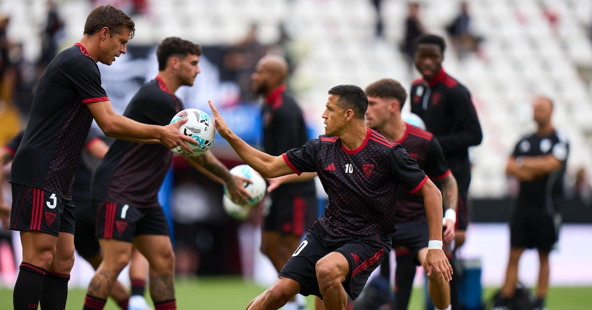 De “gran reserva” a “imprescindible”: el drástico cambio de rol que le atribuyen a Alexis Sánchez en España