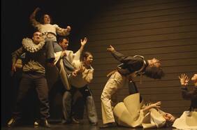 Teatro, danza y circo en todo el país: Ministerio de las Culturas financiará itinerancias regionales desde enero