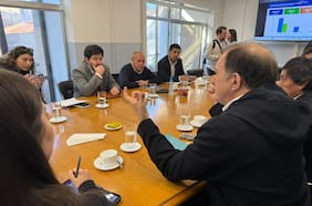 Mundaca se alinea con Poduje por megatoma de San Antonio: “No se puede naturalizar la toma de terrenos”