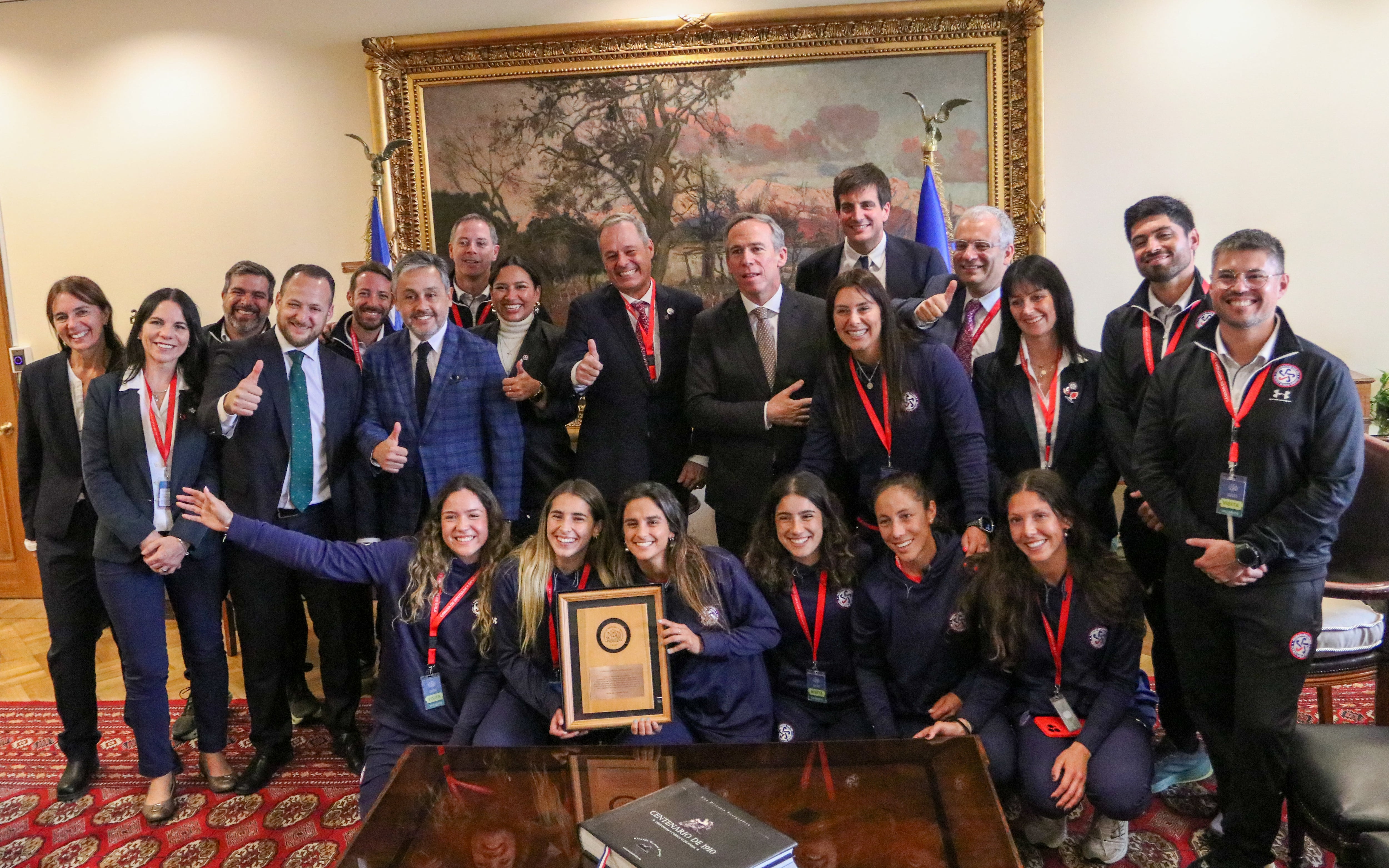La Cámara de Diputados rinde homenaje a las Diablas por la clasificación al Mundial de 2026