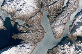 Científicos de la Nasa descubren desde el espacio misteriosas líneas en deshabitada zona de Groelandia