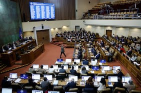 “El CAE no da para más” y “un impuesto disfrazado de solidaridad”: así avanza la discusión del FES en la Cámara